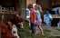 Kinder im Stall beim Urlaubshof Kirchmaier