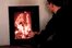 Gemütlicher Kamin in der Holzhütte