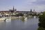 Blick auf Würzburg mit Schifffahrt